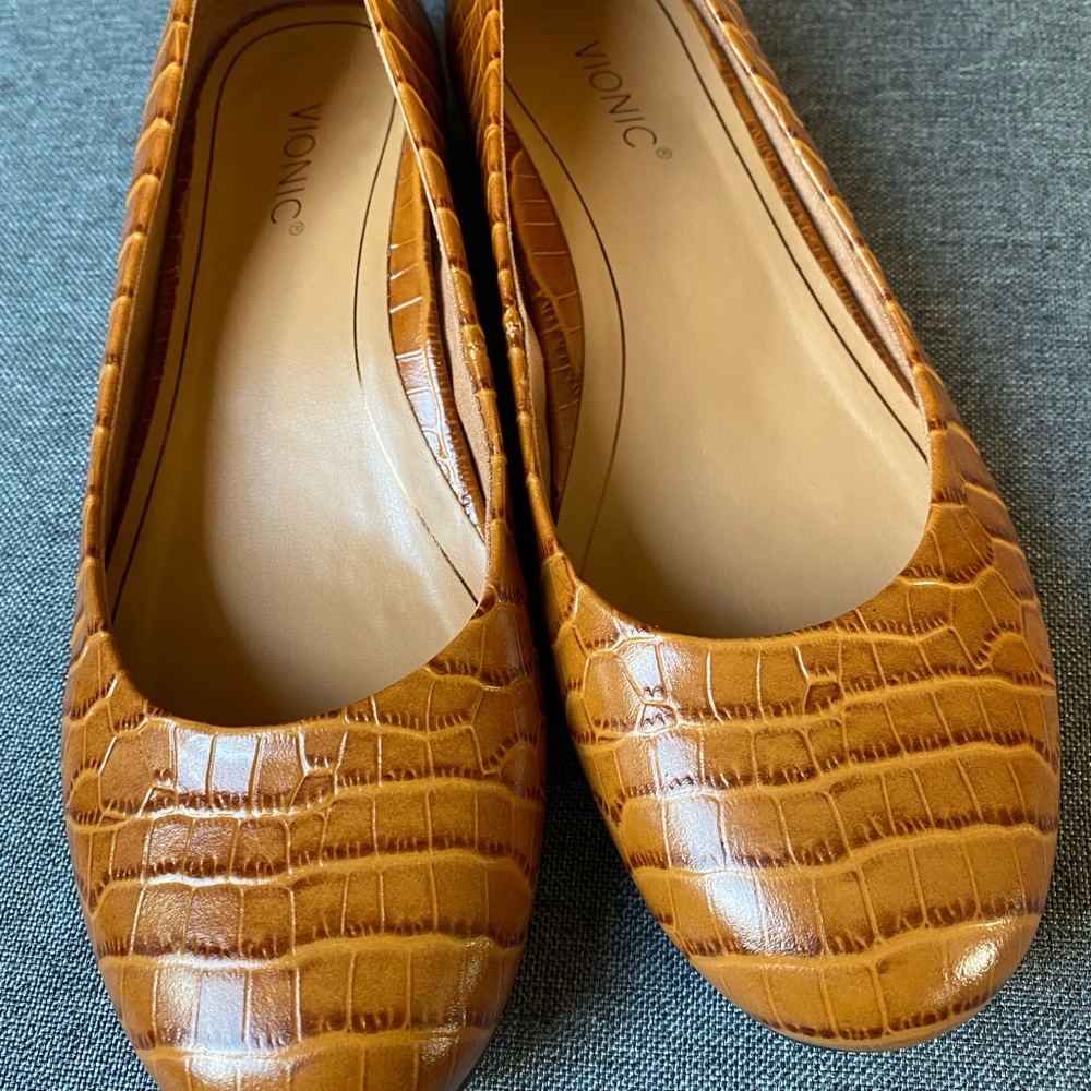 🆕🔥VIONIC Hannah Ballet Flat